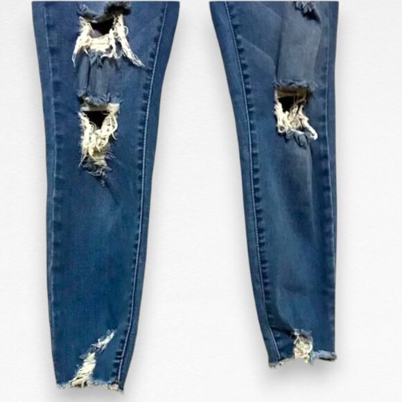 Distressed High-Rise Jeans - Picture 4 of 11